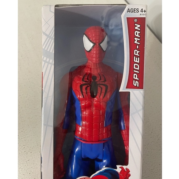 MARVEL Ultimate Spider-Man Titan Hero Series Action Figure 12” Tall - NIB - Picture 6 of 7